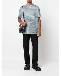 hellblaues horizontal gestreiftes T-Shirt mit einem Rundhalsausschnitt von Missoni