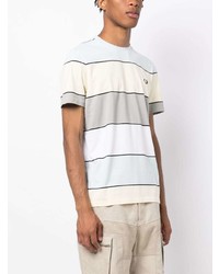 hellblaues horizontal gestreiftes T-Shirt mit einem Rundhalsausschnitt von Fred Perry