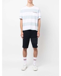 hellblaues horizontal gestreiftes T-Shirt mit einem Rundhalsausschnitt von Thom Browne