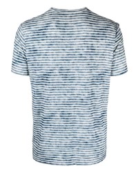 hellblaues horizontal gestreiftes T-Shirt mit einem Rundhalsausschnitt von Majestic Filatures