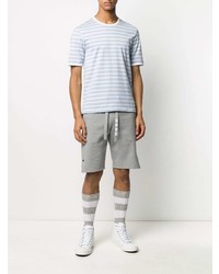 hellblaues horizontal gestreiftes T-Shirt mit einem Rundhalsausschnitt von Thom Browne