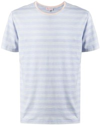 hellblaues horizontal gestreiftes T-Shirt mit einem Rundhalsausschnitt