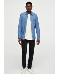 hellblaues Jeanshemd von Mango