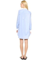 hellblaues Shirtkleid von BCBGMAXAZRIA