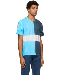 hellblaues Mit Batikmuster T-Shirt mit einem Rundhalsausschnitt von Nanamica