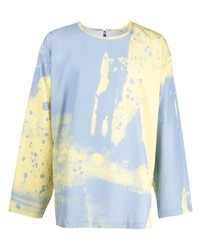 hellblaues Mit Batikmuster T-Shirt mit einem Rundhalsausschnitt von Oamc