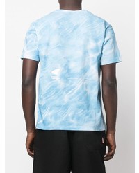hellblaues Mit Batikmuster T-Shirt mit einem Rundhalsausschnitt von MSFTSrep