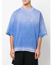 hellblaues Mit Batikmuster T-Shirt mit einem Rundhalsausschnitt von Domenico Formichetti