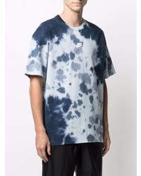 hellblaues Mit Batikmuster T-Shirt mit einem Rundhalsausschnitt von Nike