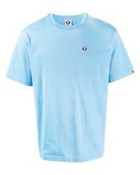 hellblaues T-Shirt mit einem Rundhalsausschnitt von AAPE BY A BATHING APE