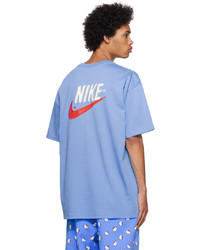 hellblaues T-Shirt mit einem Rundhalsausschnitt von Nike