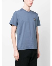 hellblaues T-Shirt mit einem Rundhalsausschnitt von Stone Island