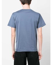 hellblaues T-Shirt mit einem Rundhalsausschnitt von Stone Island