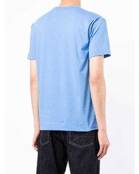 hellblaues T-Shirt mit einem Rundhalsausschnitt von Comme Des Garcons Play