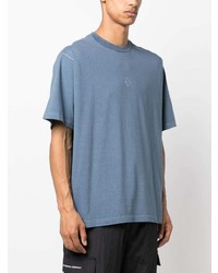 hellblaues T-Shirt mit einem Rundhalsausschnitt von Stone Island