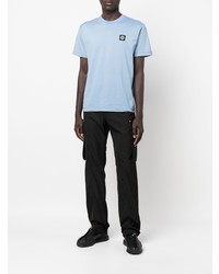 hellblaues T-Shirt mit einem Rundhalsausschnitt von Stone Island