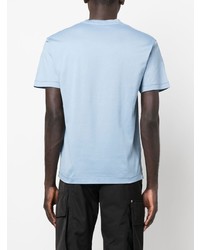 hellblaues T-Shirt mit einem Rundhalsausschnitt von Stone Island