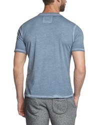 hellblaues T-Shirt mit einem Rundhalsausschnitt von Dockers