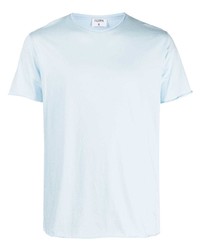 hellblaues T-Shirt mit einem Rundhalsausschnitt von Filippa K