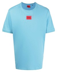 hellblaues T-Shirt mit einem Rundhalsausschnitt von Hugo