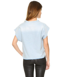 hellblaues T-Shirt mit einem Rundhalsausschnitt von Iro . Jeans
