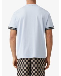 hellblaues T-Shirt mit einem Rundhalsausschnitt von Burberry