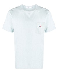 hellblaues T-Shirt mit einem Rundhalsausschnitt von MAISON KITSUNÉ
