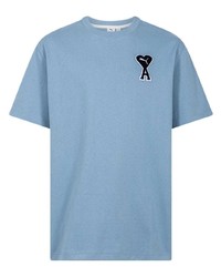 hellblaues T-Shirt mit einem Rundhalsausschnitt von Puma