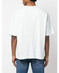 hellblaues T-Shirt mit einem Rundhalsausschnitt von YMC