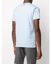 hellblaues T-Shirt mit einem Rundhalsausschnitt von Thom Browne