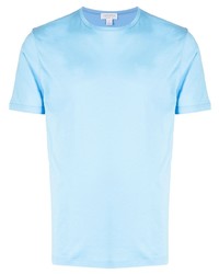 hellblaues T-Shirt mit einem Rundhalsausschnitt von Sunspel