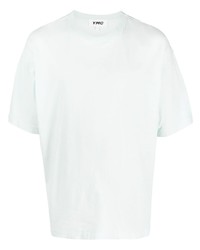 hellblaues T-Shirt mit einem Rundhalsausschnitt von YMC