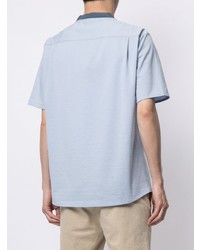 hellblaues T-shirt mit einer Knopfleiste von Giorgio Armani