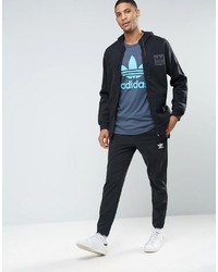 hellblaues T-shirt von adidas