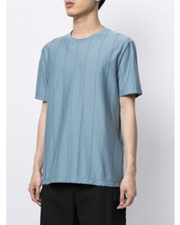 hellblaues vertikal gestreiftes T-Shirt mit einem Rundhalsausschnitt von Giorgio Armani