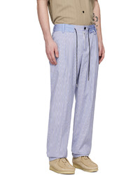 hellviolette Chinohose von Sacai