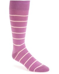 hellviolette horizontal gestreifte Socken