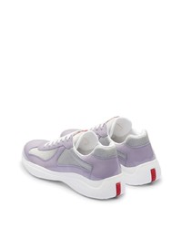 hellviolette Leder niedrige Sneakers von Prada