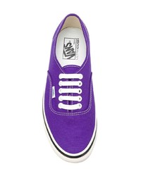 hellviolette niedrige Sneakers von Vans
