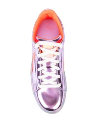 hellviolette niedrige Sneakers von Puma X Sophia Webster