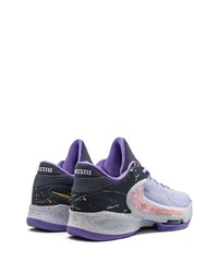hellviolette niedrige Sneakers von Nike