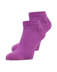 hellviolette Socken von Pantone