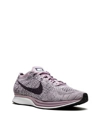 hellviolette Sportschuhe von Nike