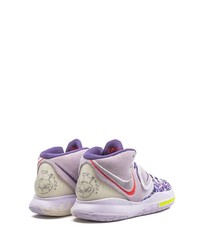 hellviolette Sportschuhe von Nike