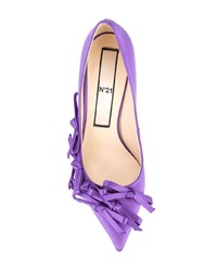 hellviolette verzierte Leder Pumps von N°21