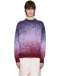 hellvioletter bedruckter flauschiger Pullover mit einem Rundhalsausschnitt