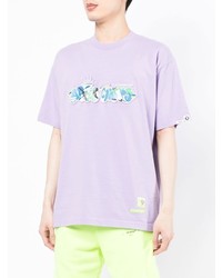 hellviolettes bedrucktes T-Shirt mit einem Rundhalsausschnitt von AAPE BY A BATHING APE