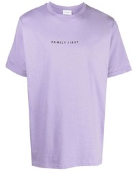 hellviolettes bedrucktes T-Shirt mit einem Rundhalsausschnitt von Family First