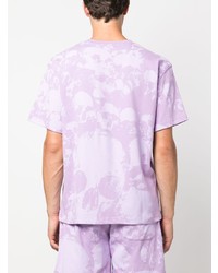 hellviolettes bedrucktes T-Shirt mit einem Rundhalsausschnitt von Pleasures