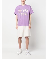 hellviolettes bedrucktes T-Shirt mit einem Rundhalsausschnitt von Story Mfg.